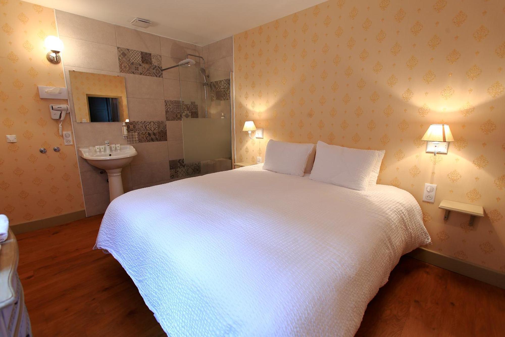 Hotel Saint Georges Troyes Room photo